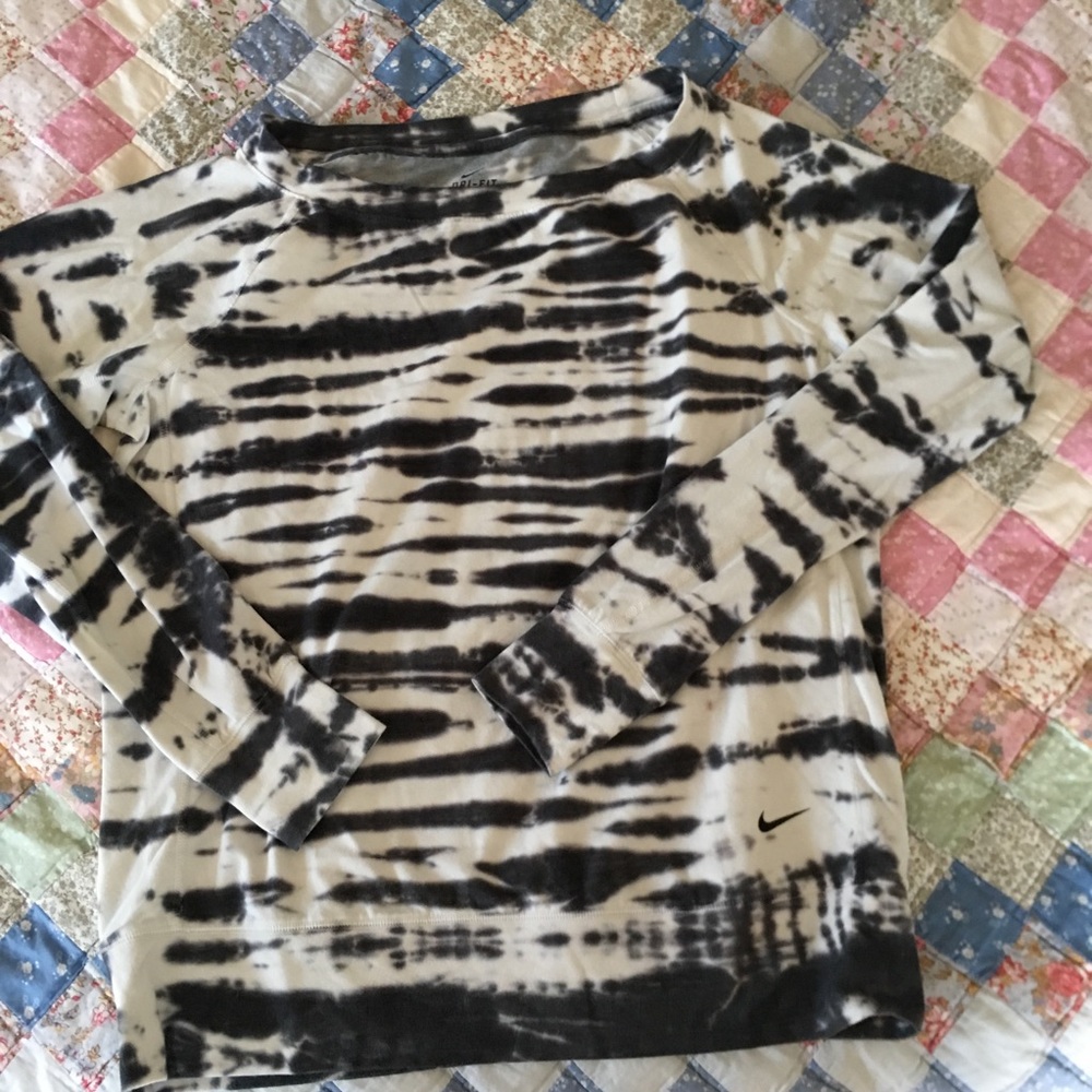 Nike Dry Fit Sweater